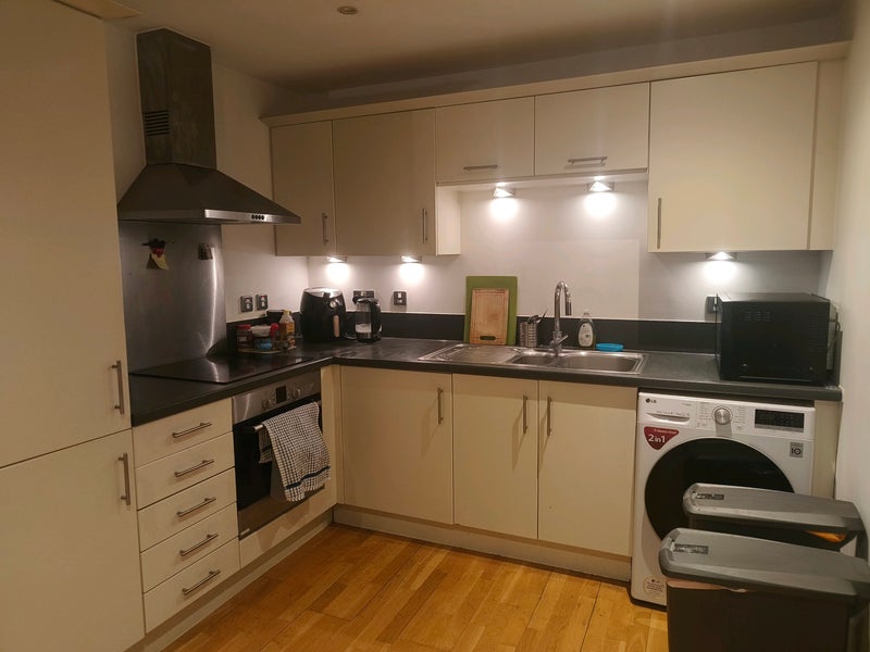 Room Chapter Way in Greater London