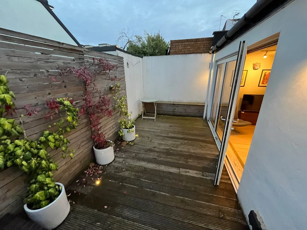 Flat Maxted Road in Greater London