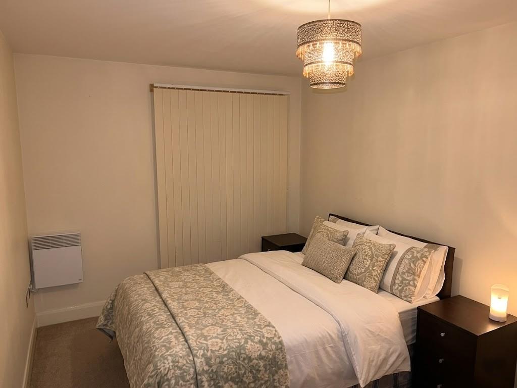 Flat Pocklington Drive in Manchester