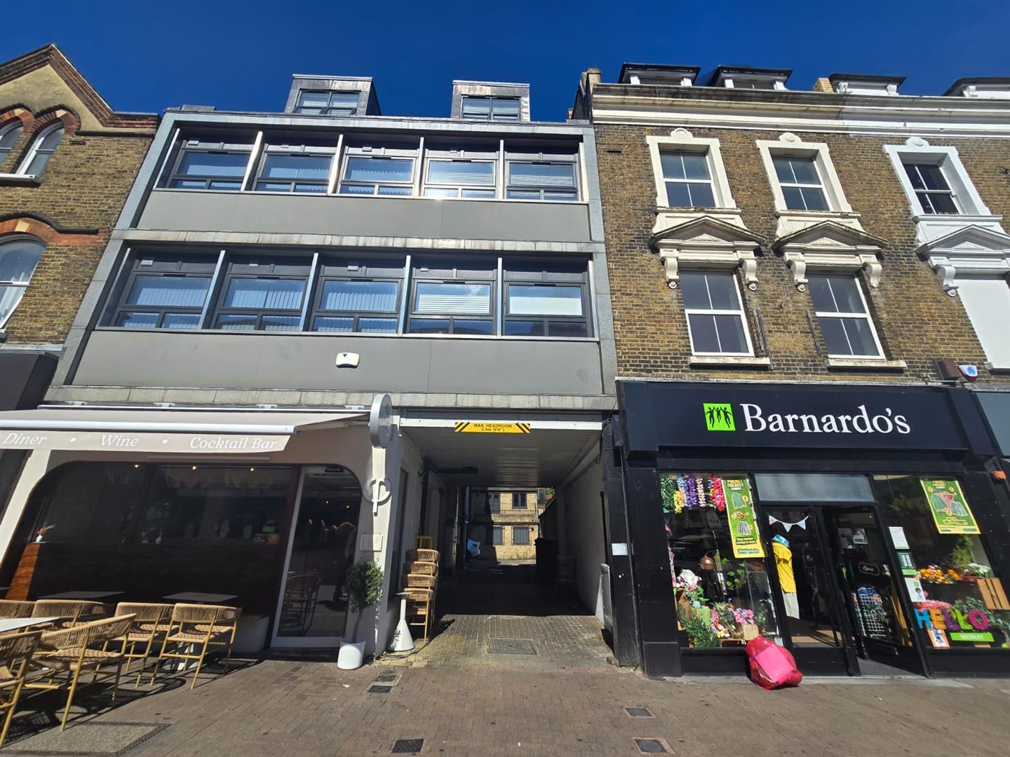 Flat High Street in Greater London