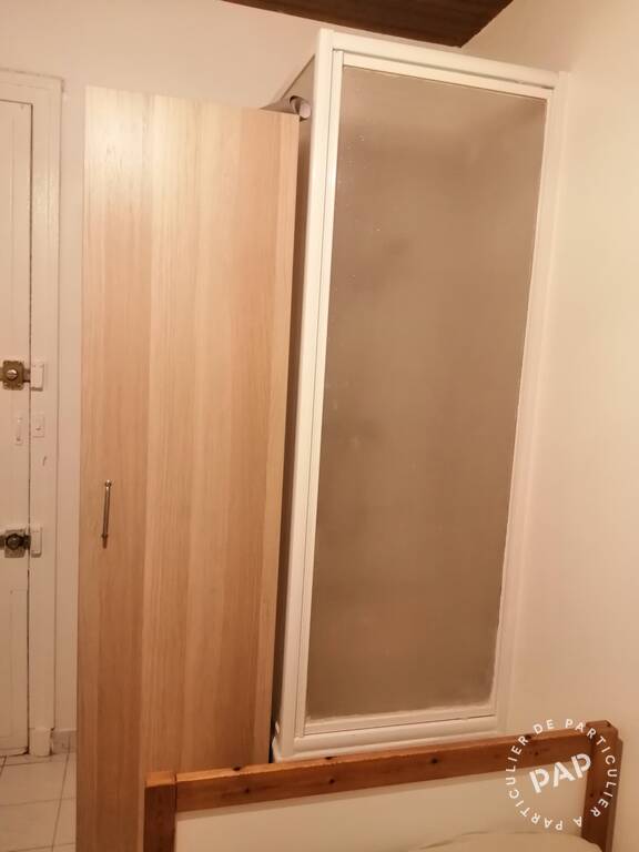 Room Rue de la Santé in Paris