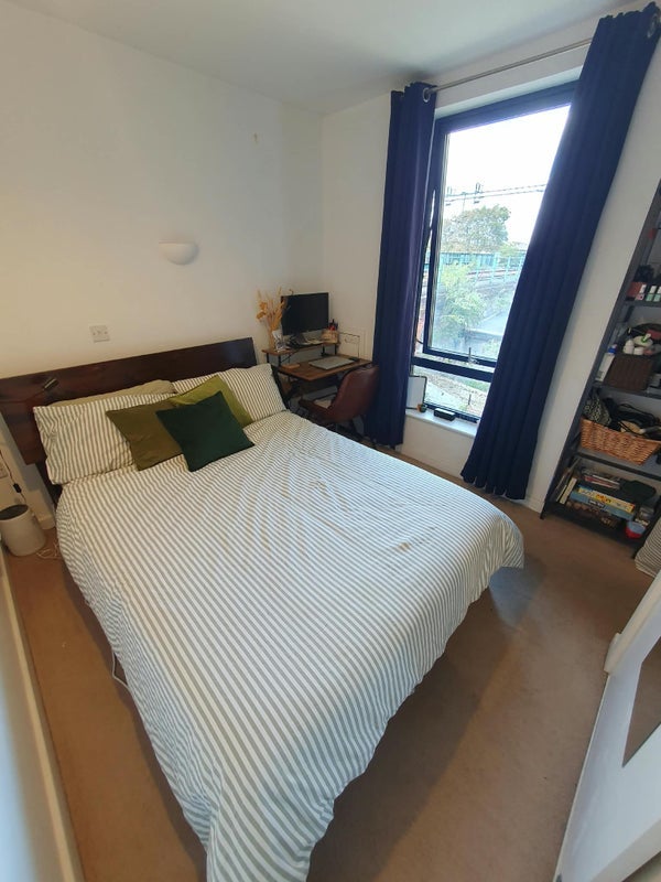 Flat Hare Row in Greater London