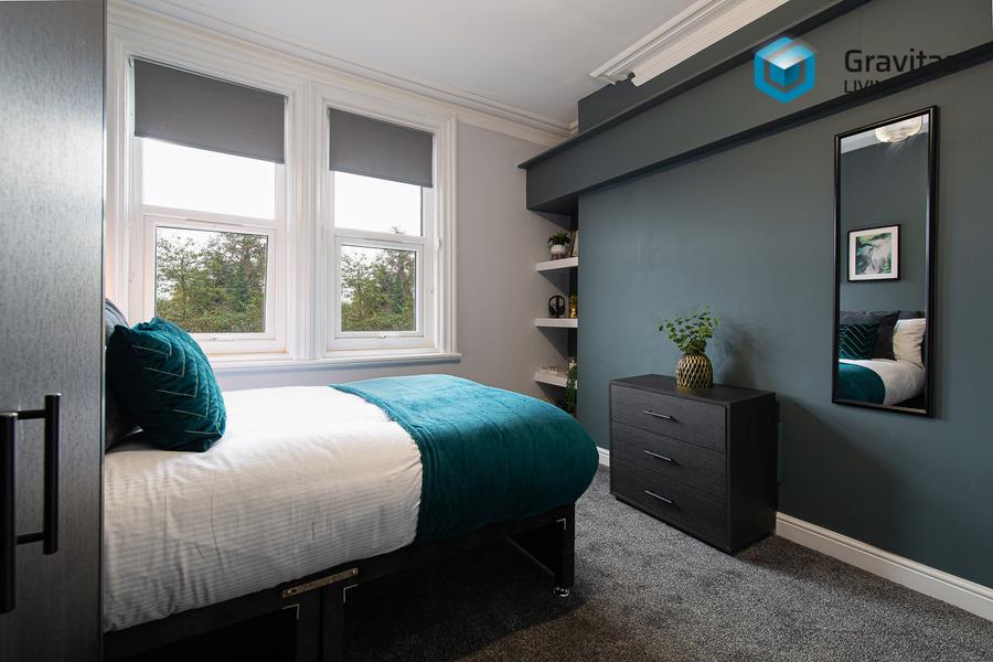 Room Wilson Patten Street in Warrington