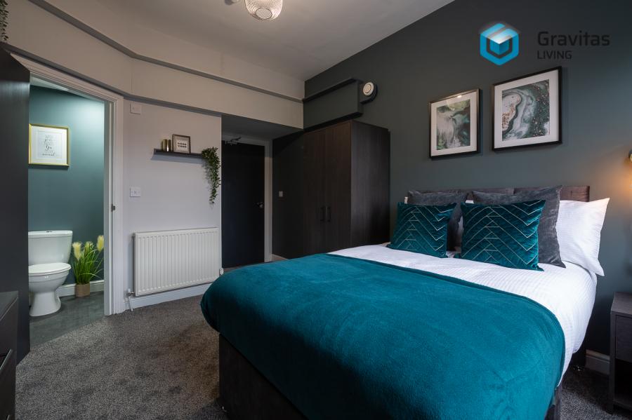 Room Wilson Patten Street in Warrington