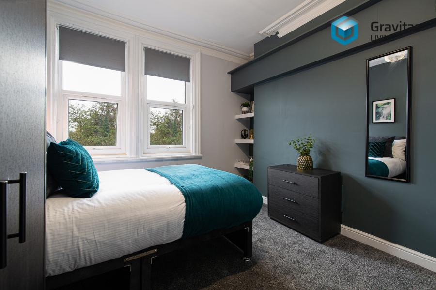 Room Wilson Patten Street in Warrington