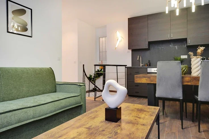 Appartement Rue Saint-Hippolyte à Paris