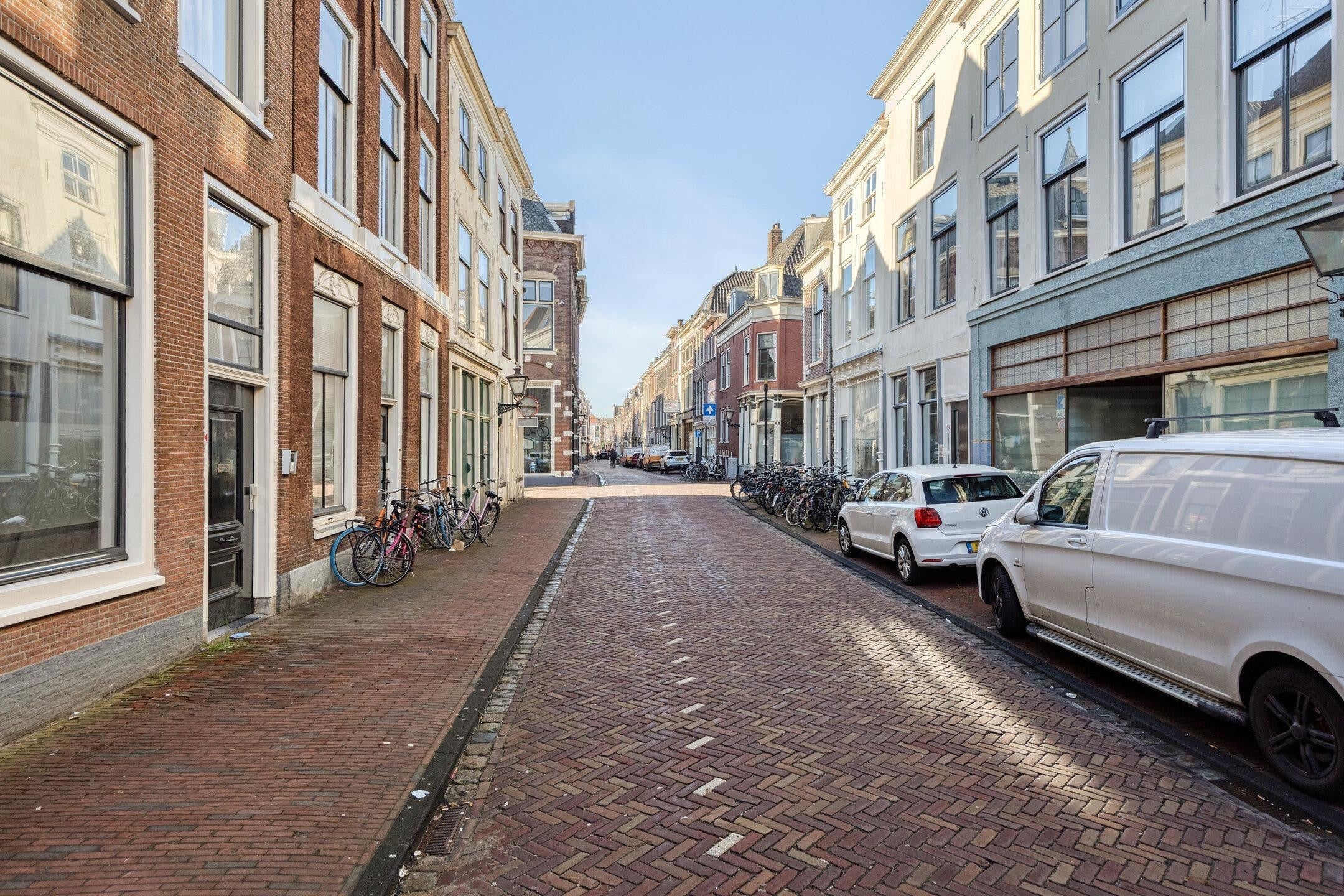 Zimmer Hogewoerd in Leiden