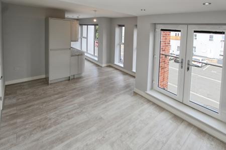 Flat Lily Grove in Nottingham