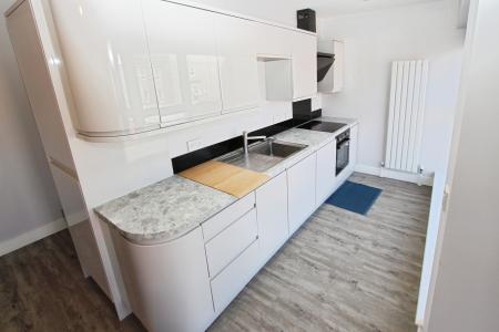 Flat Lily Grove in Nottingham