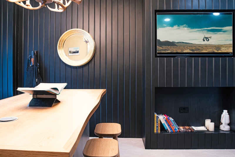 Flat Iona Street in City of Edinburgh
