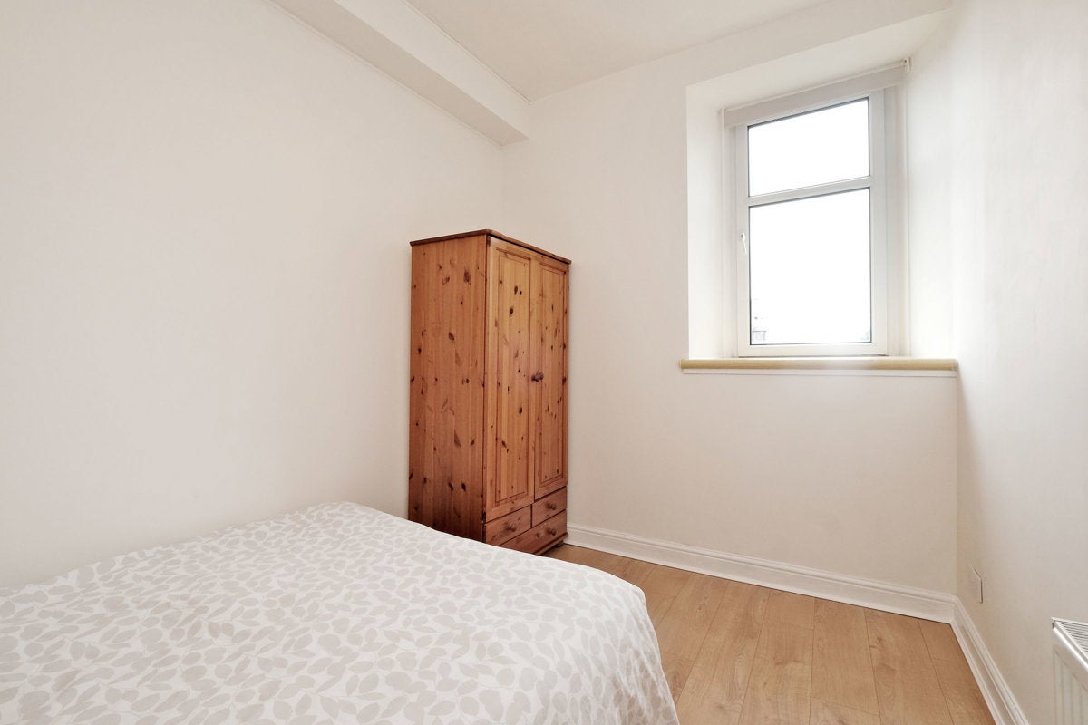 Flat Craig Place in Aberdeen City