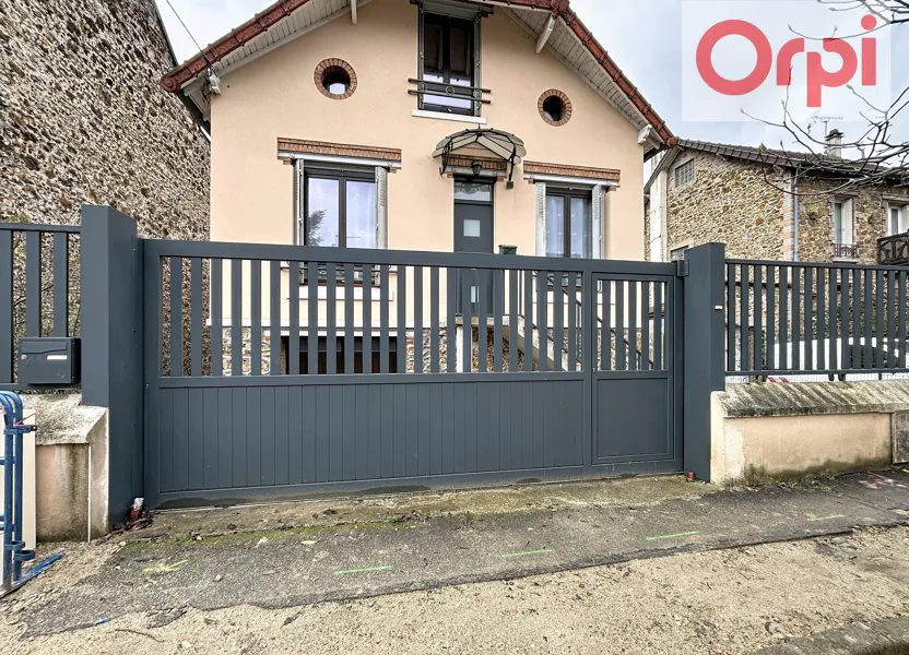 House Rue Noël in Choisy-le-Roi