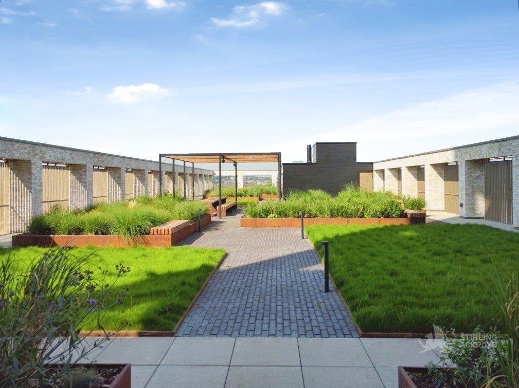 Flat Lansdowne Road in Greater London