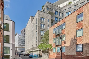 Flat Victoria Street in City of Westminster