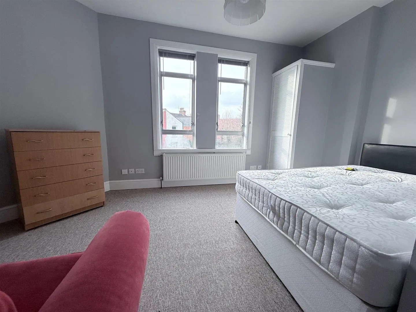 Room Cedar Road in Greater London