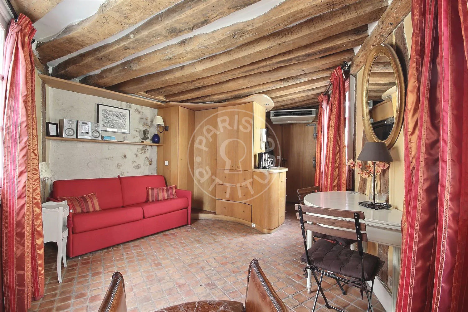 Appartement Rue Saint-Roch à Paris