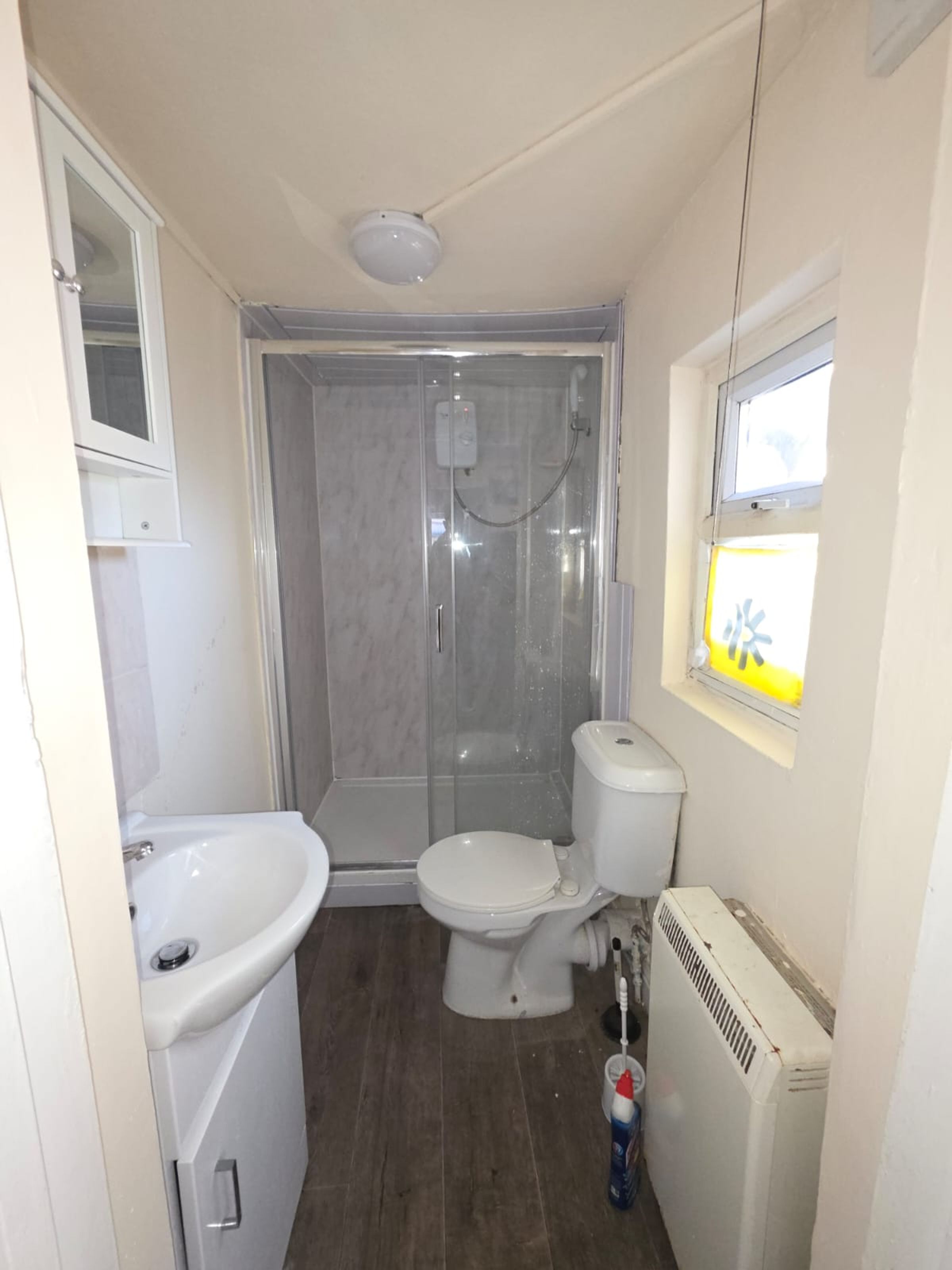 Flat Sherrard Road in Greater London