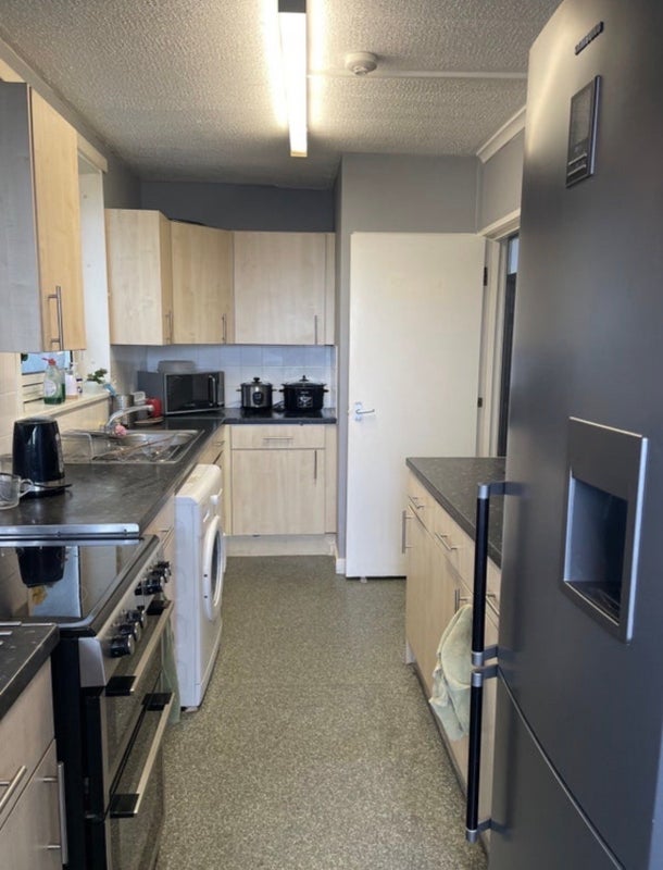Room Mansford Street in Greater London