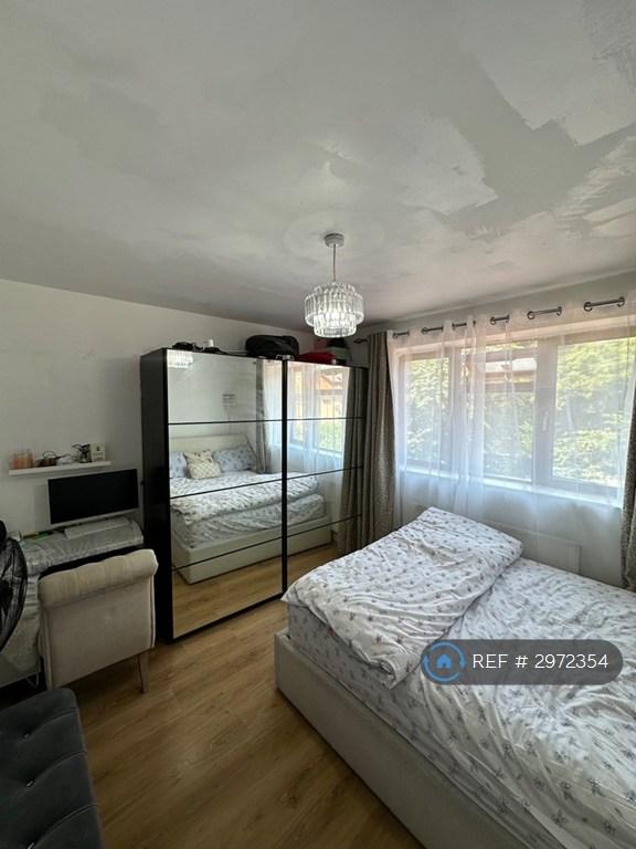 Room Marriott Road in Greater London