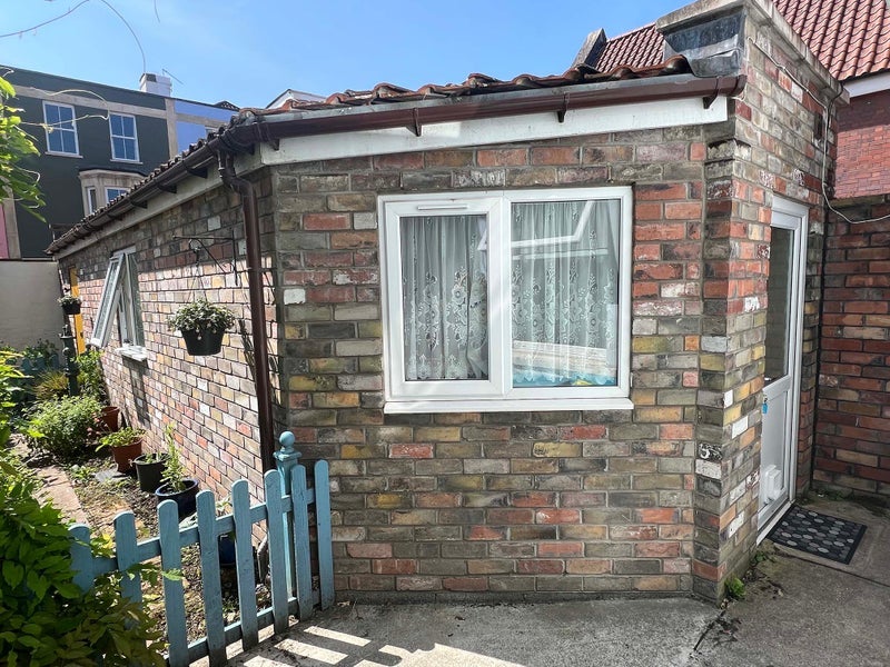 Flat Milford Street in Bristol