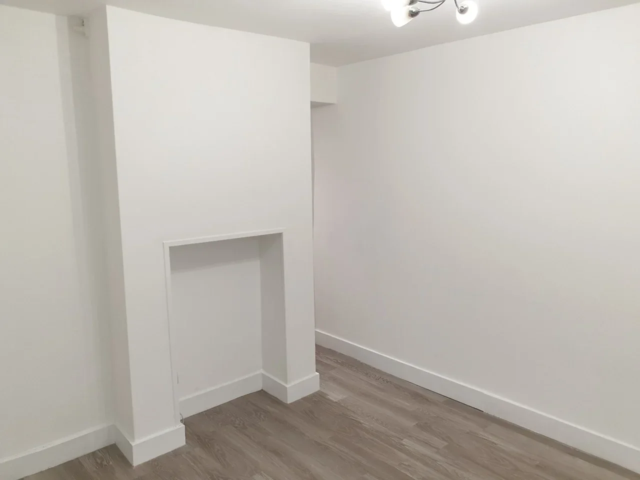 Flat Bercta Road in Greater London