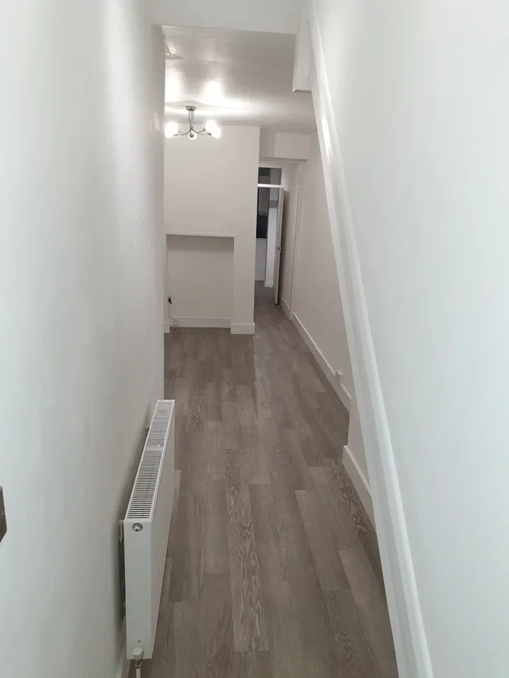 Flat Bercta Road in Greater London