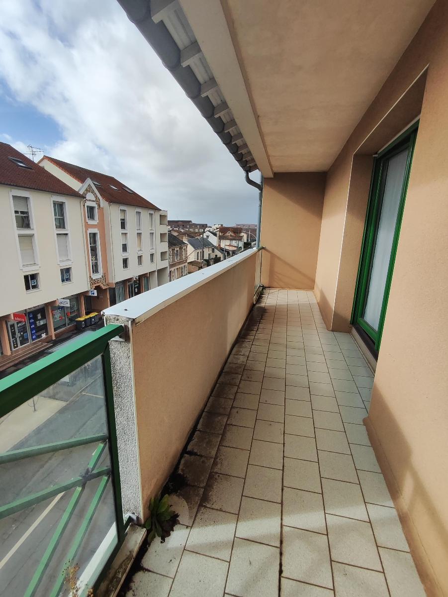 Flat Rue du 19 Mars 1962 in Poitiers