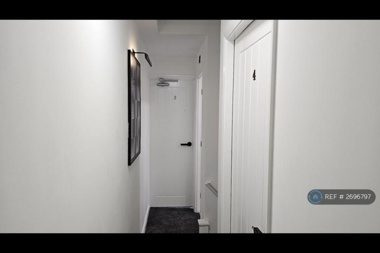 Room Morant Road in Colchester