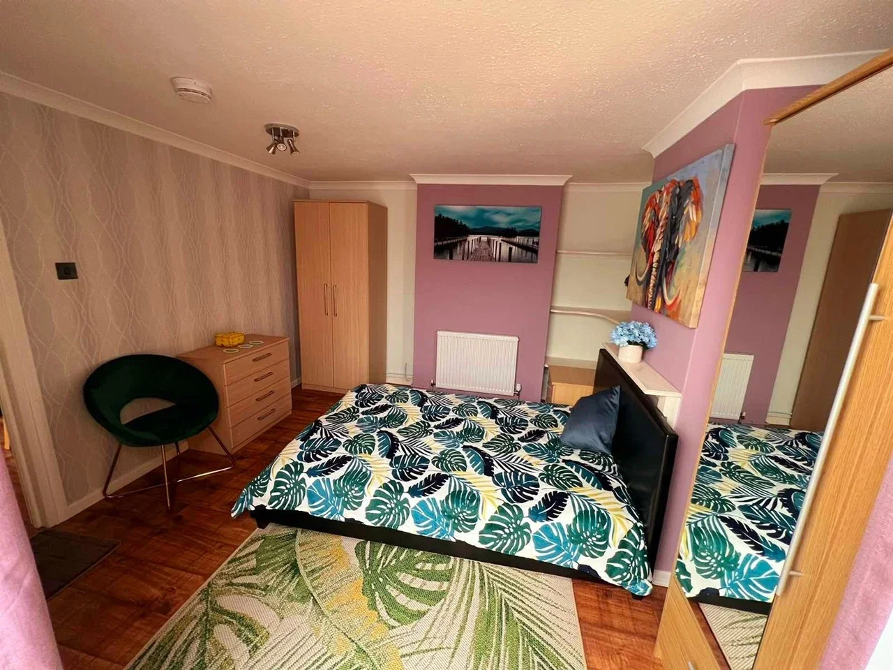 Room Duke Street in Taunton