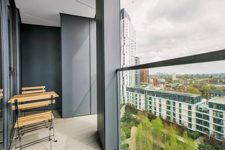 Flat Wandsworth Road in Greater London