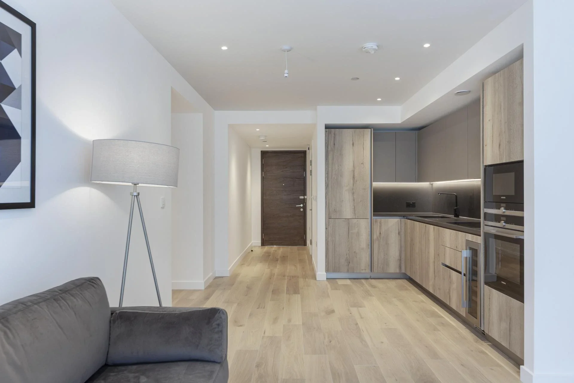 Flat Nile Street in Greater London