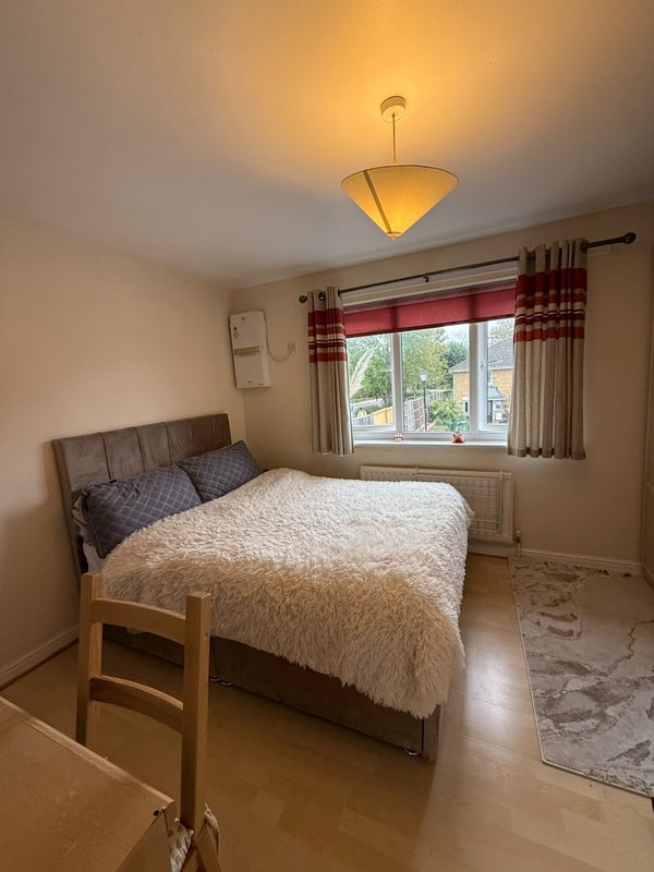 Room Dover Patrol in Greater London