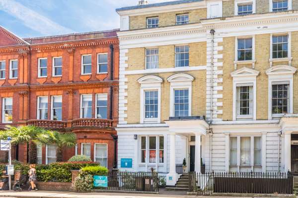 Flat Southgate Street in Winchester