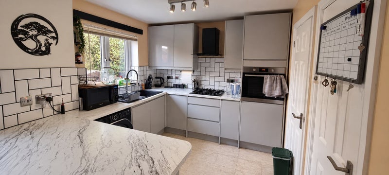 Room Stryd Silurian in Llanharry