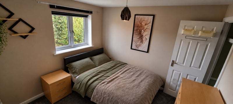 Room Stryd Silurian in Llanharry