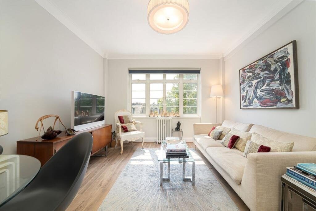 Flat Old Brompton Road in Greater London