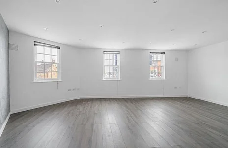 Flat Warwick Road in Cherwell District