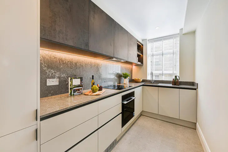 Flat Sloane Street in Greater London