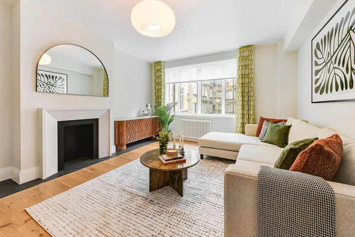 Flat Sloane Street in Greater London