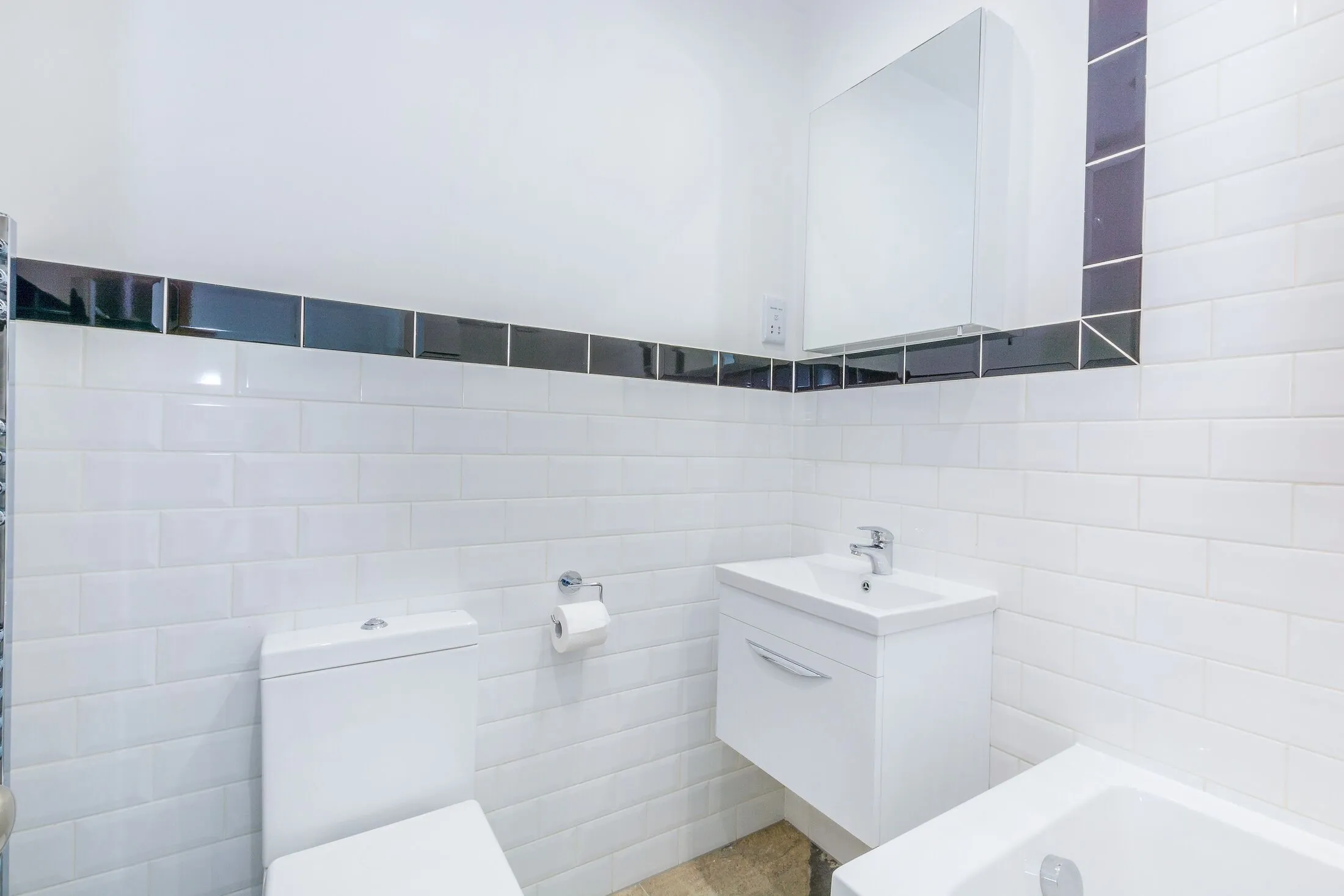 Flat Oakley Road in Greater London