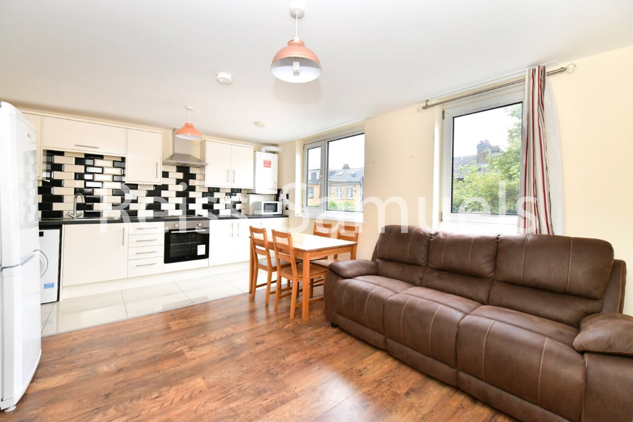 Flat Seyssel Street in Greater London