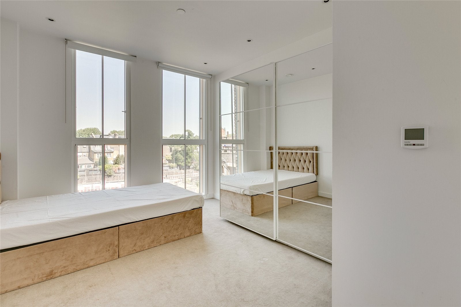 Flat Salusbury Road in Greater London