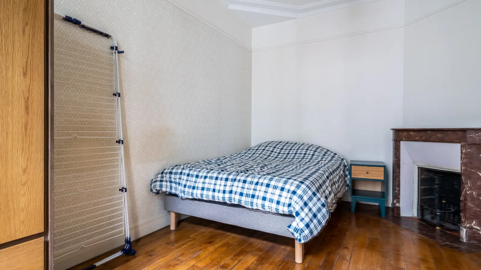 Flat Rue Claude-Rodier in Paris