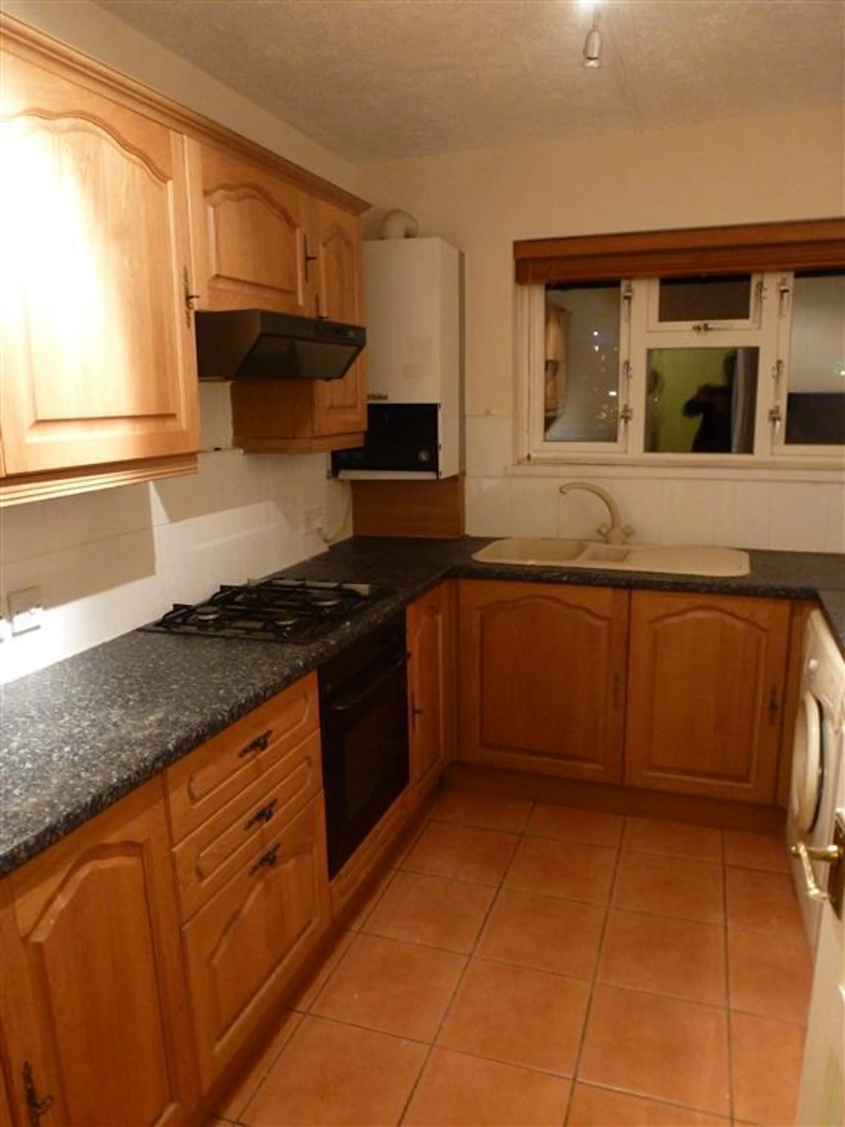 Flat Maynard Close in Bristol
