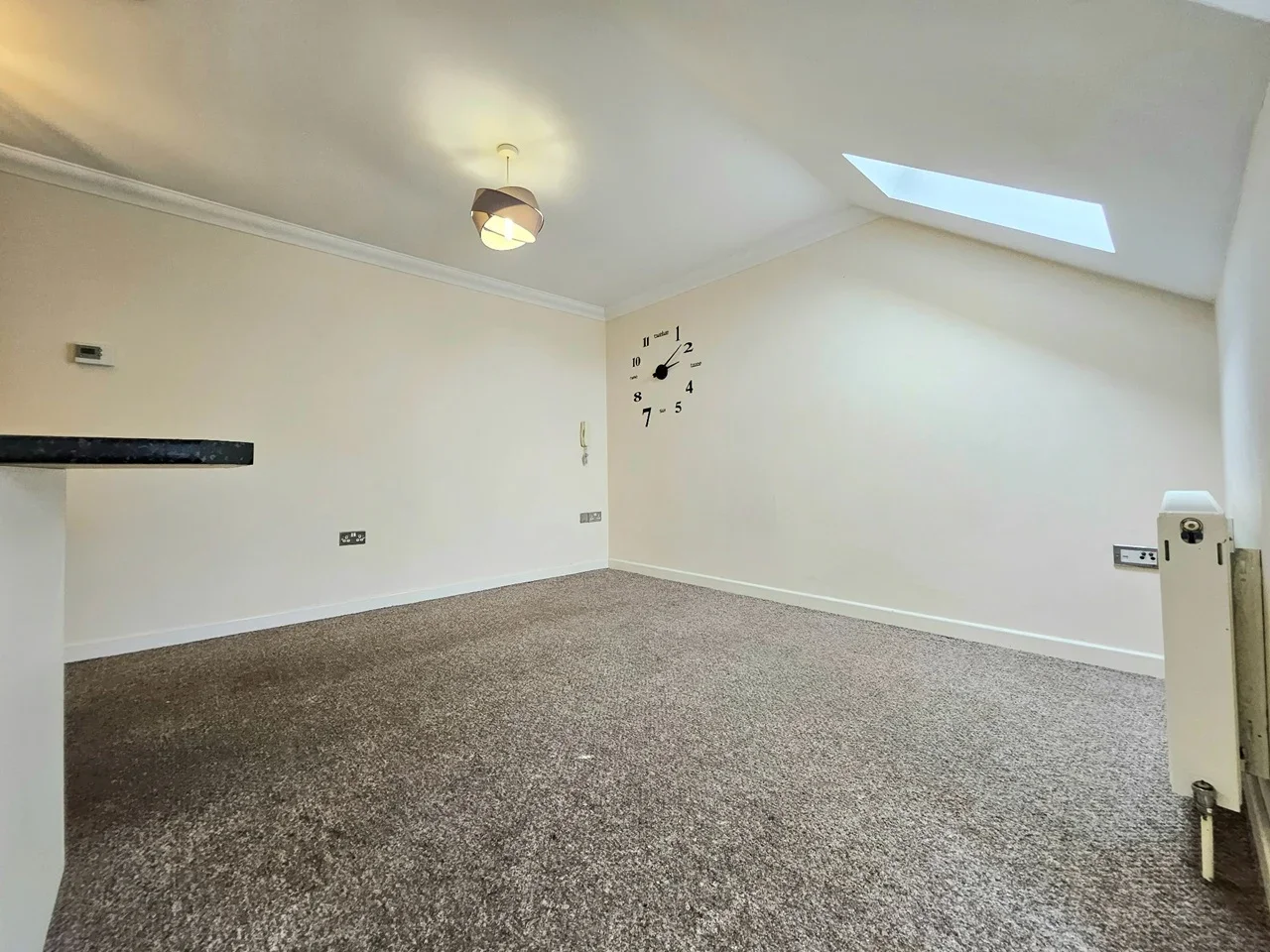 Flat Grove Road in Luton