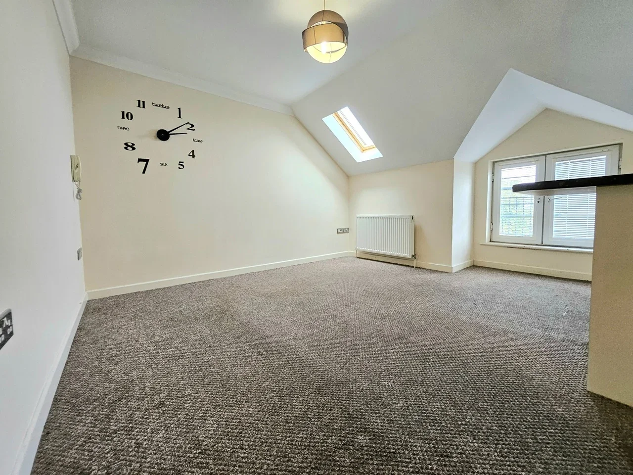 Flat Grove Road in Luton