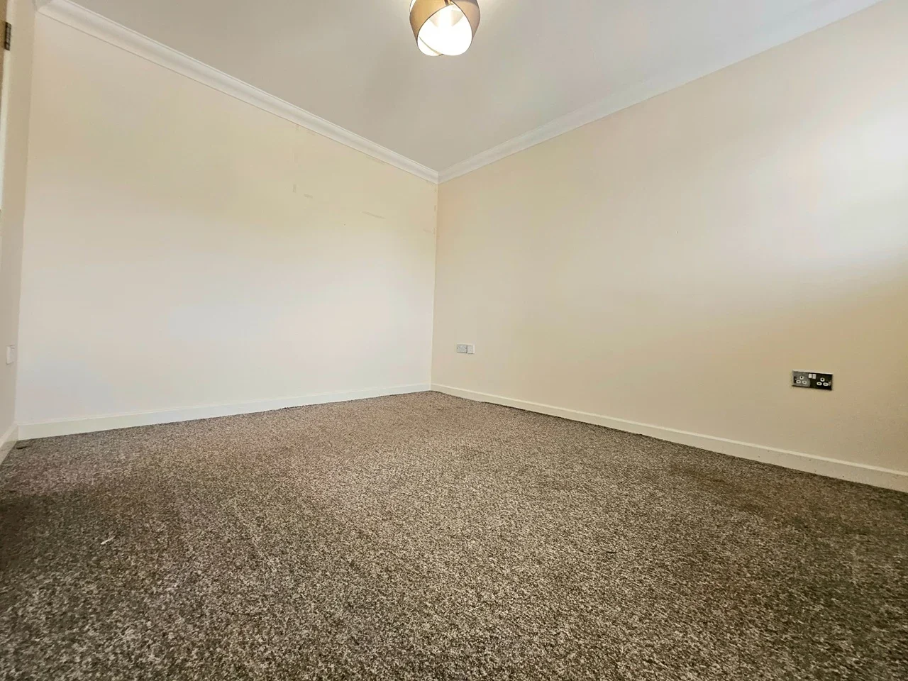 Flat Grove Road in Luton