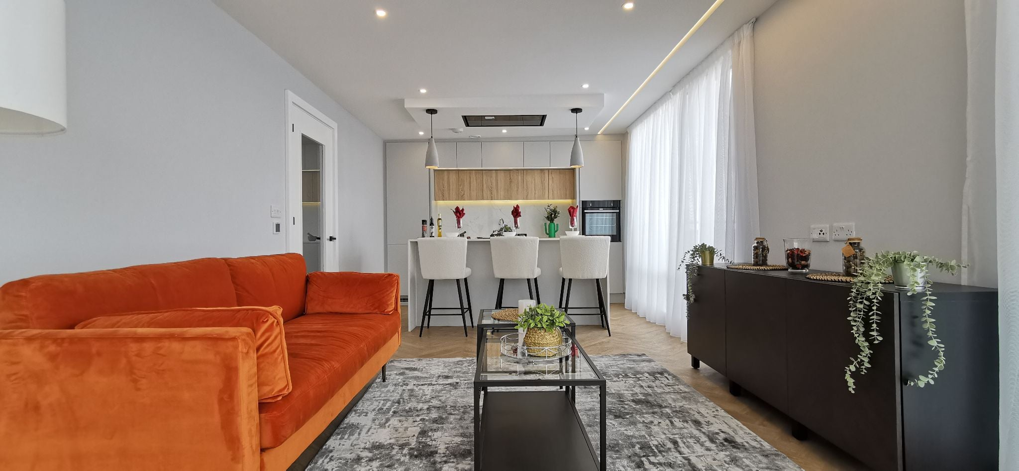 Flat Draycott Avenue in Greater London