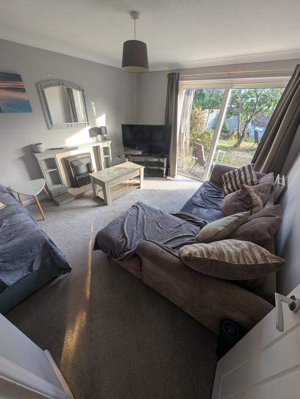Room Creekmoor Lane in Poole