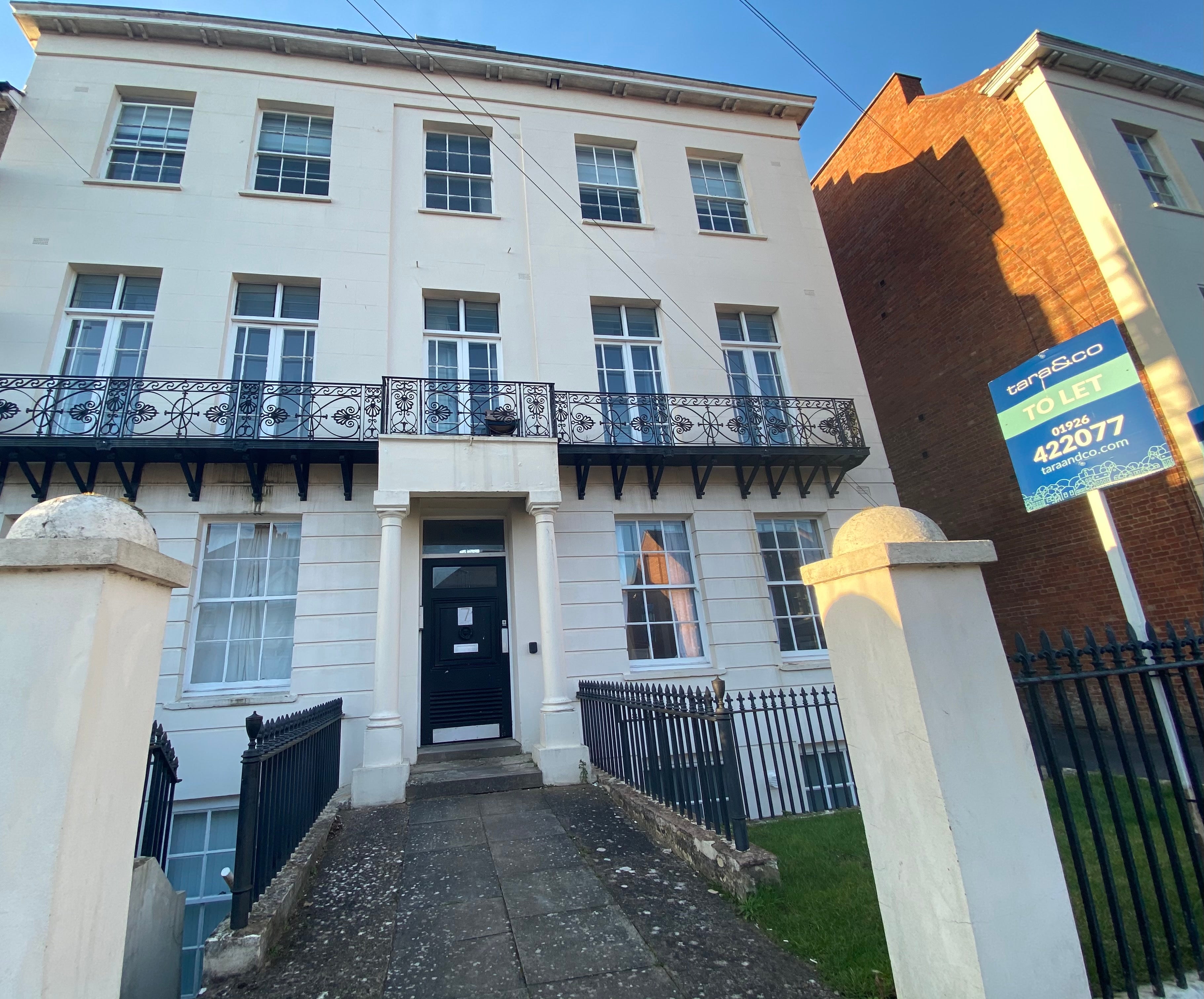 Flat Charlotte Street in Royal Leamington Spa